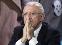 Super Green pass sul lavoro, De Luca: "Non vaccinati sospesi? Benissimo, largo ai giovani"