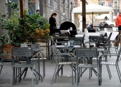 Covid Italia:  cambiano i parametri, Speranza punta a chiudere tutto