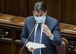 Nuovo Dpcm, tutti contro Conte. Virologa all'attacco: 'Coprifuoco non ha ragione scientifica, serve solo a ricordarci che dobbiamo fare delle rinunce'