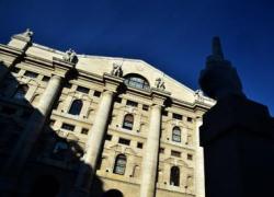 Piazza Affari chiude il 2025 tra 21 nuove quotazioni per  &euro;593 milioni e &euro;2,5 miliardi in uscita, delisting e OPA superano le IPO