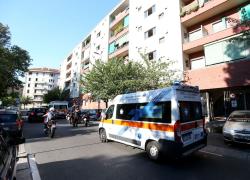Torino, spara a moglie e figli e poi si uccide