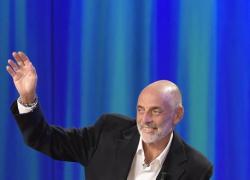 Live - Non è la D'Urso, Paolo Brosio tradito dalla fidanzata 22enne? Lei smentisce, ma...