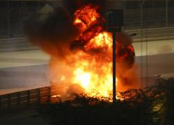 Formula 1, Gp Bahrein 2020: monoposto Grosjean in fiamme: pilota salvo