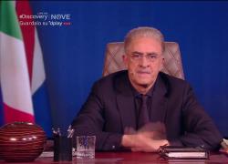 Crozza/De Luca contro Zaia: "Con tampone fai da te rischio di arrivare al cervello. Di maio affondi pure, tanto non c’è pericolo..."