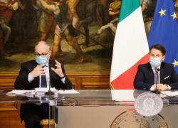 All Together Now stasera non va in onda: ecco perché. Hunziker e Tatangelo…caos a Canale 5