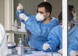 Nuova variante Covid caratteristiche: è più contagiosa. ECCO PERCHE'