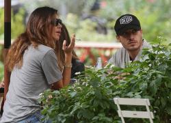 Belen Rodriguez furibonda: al bar con il fidanzato Antonino Spinalbese chiama i carabinieri