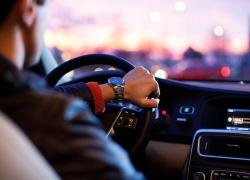 Automotive Italia, dicembre 2020 negativo (-27,9%). Anfia, Federauto, Unrae: "Guardare avanti per ripartire"

