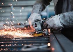 Assolombarda, 'TOP 500+': Il Covid brucia quasi un miliardo di export. Ma per il 2021 le imprese confermano gli investimenti già pianificati: oltre il 30% li manterrà inalterati per crescere, nonostante la crisi