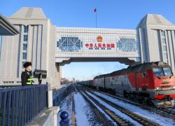 Trasporti: 22.000 viaggi treni merci Cina-Europa in maggior porto cinese