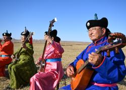 Cina: Mongolia Interna, vita dei pastori a Ordos (1)