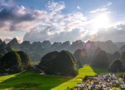 Cina: "travel sharing" guadagna popolarità tra i giovani