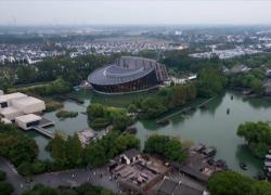 Cina: Wuzhen Theater Festival 2023 entusiasma appassionati di teatro globali