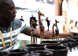 Cina: CIIE, Paesi esteri presentano la loro cultura unica (3)