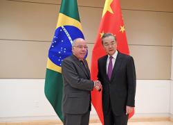 Cina-Brasile: ministro Esteri Wang esorta a portare legami a nuovo livello