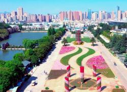 Cina: "città dell'eterna primavera" agli occhi di dirigenti dei media