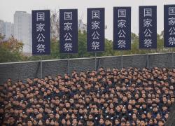Cina: Jiangsu, cerimonia per commemorare vittime Massacro di Nanchino (2)