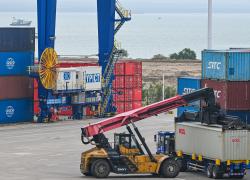 Cina: modificherà tariffe su alcune importazioni, esportazioni nel 2024
