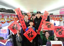 Cina: Nanchino, attività culturali tradizionali su treno proiettile