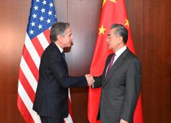 Wang Yi incontra segretario di Stato USA Blinken a margine della Conferenza di Monaco