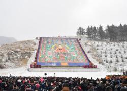 Cina: Gansu, tenuta cerimonia di "Sunning of the Buddha"