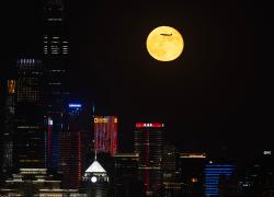 Cina svela nomi dei veicoli per l'esplorazione lunare con equipaggio