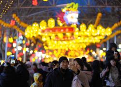 Cina: celebrazioni per la Festa delle lanterne (2)