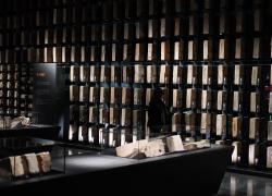 Cina: Nanchino, rinvenuti antico sentiero imperiale, magnifica porta