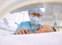 Cina: estensione copertura assicurazione medica di base per i bambini