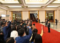 Cina: interviste a ministri dopo apertura seconda sessione 14ma NPC (1)