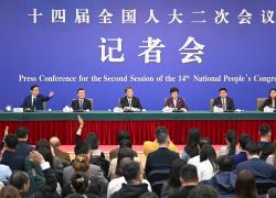 Cina: conferenza stampa sul sostentamento persone della seconda sessione 14ma NPC (2)