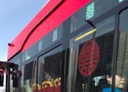 Cina: autobus a nuova energia per matrimoni debutta a Changchun