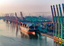 Cina: porto Tianjin registra aumento esportazioni auto a gen-feb