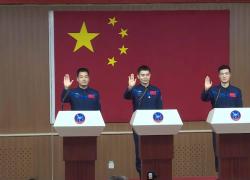 Cina: astronauti di missione Shenzhou-18 incontrano la stampa