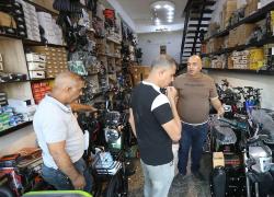 Motociclette elettriche cinesi conquistano consumatori in Iraq