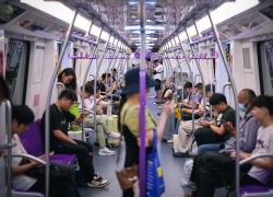 Cina: viaggi passeggeri urbani, balzo del 27,7% nel 2023