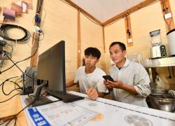 Cina: Guangxi, giovani imprenditori nel villaggio di Wuying (3)
