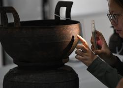 Cina: Anhui, progressi negli scavi della tomba di Wuwangdun (1)