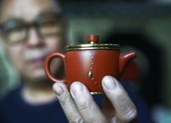 Cina: erede della riparazione della porcellana nello Shandong (3)