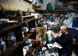 Cina: erede della riparazione della porcellana nello Shandong (2)