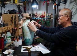 Cina: erede della riparazione della porcellana nello Shandong (1)