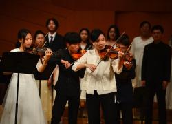 Cina: concerto di insegnanti, studenti a Qingdao per Festa delle Barche Drago