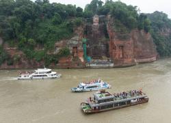 Cina: il Buddha gigante di Leshan, patrimonio UNESCO nel Sichuan (1)