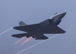 Cina: Zhuhai, caccia stealth nazionali, russi si esibiscono a Airshow China