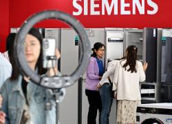 Cina: più sussidi per programmi di aggiornamento attrezzature, trade-in beni di consumo