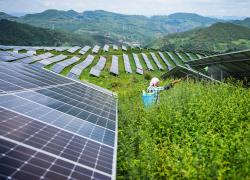 Cina: funzionario, vanta maggior sistema energia rinnovabile in più rapida crescita al mondo