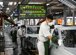 Cina: profitti delle principali imprese industriali in calo dell'1,8% nel primo semestre