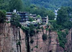 Cina: impervio panorama montano a Huixian nello Henan (1)