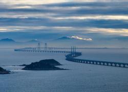 Cina: Ponte Hong Kong-Zhuhai-Macao, gestiti 90 mln viaggi passeggeri da apertura
