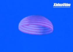 Cina: la capsula di rientro di Shenzhou-21 tocca terra